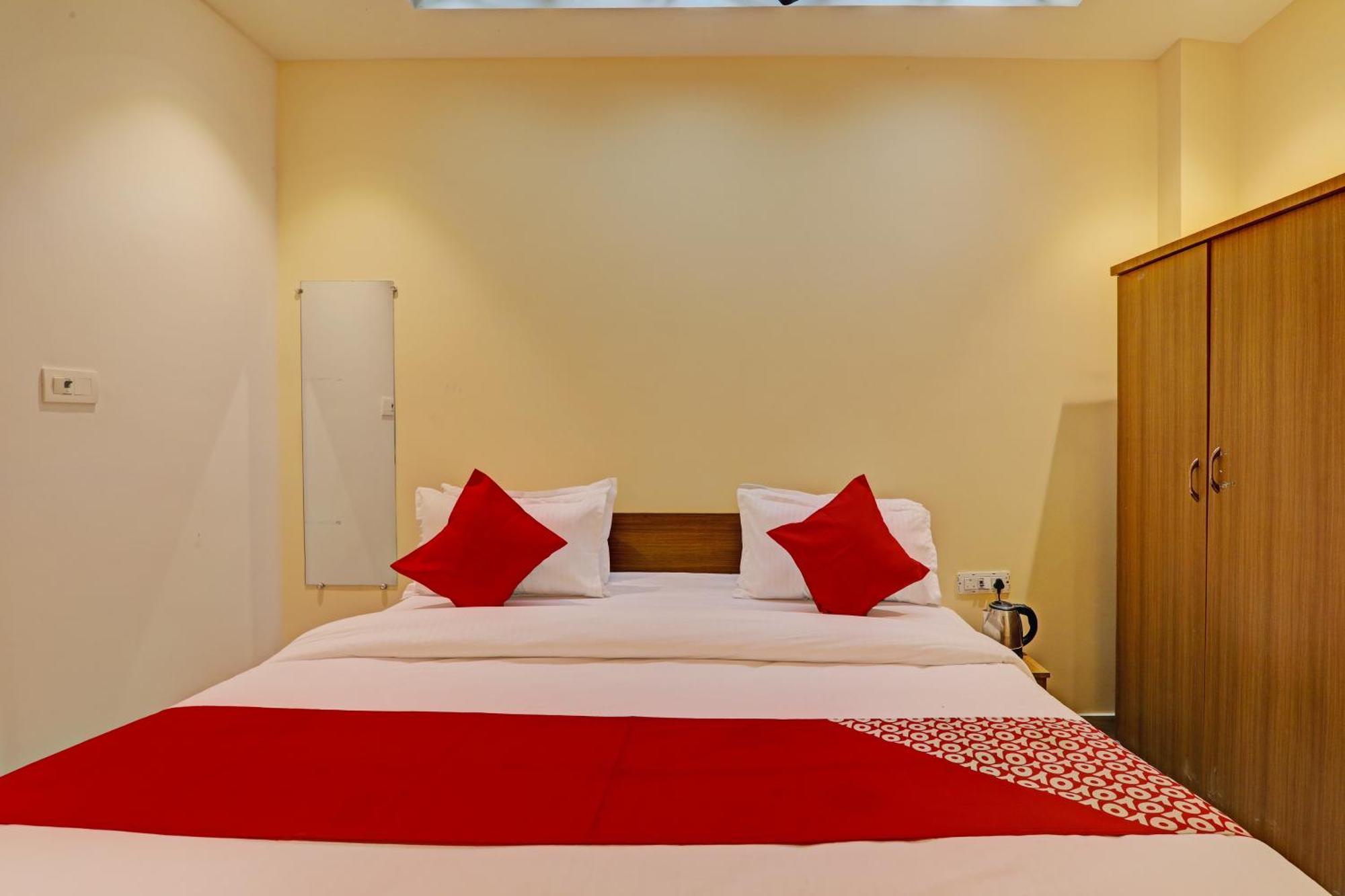 Hotel O Royal Regency Palace Gorakhpur Eksteriør bilde
