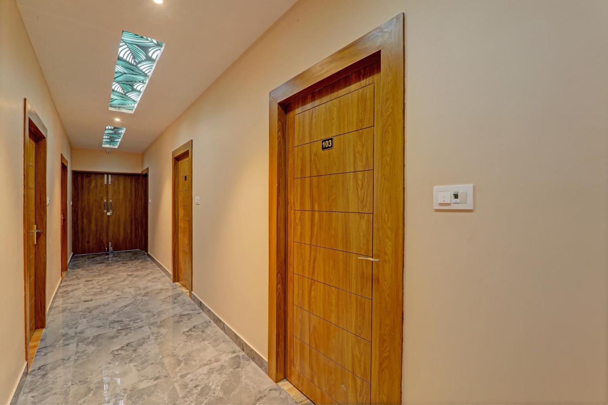 Hotel O Royal Regency Palace Gorakhpur Eksteriør bilde