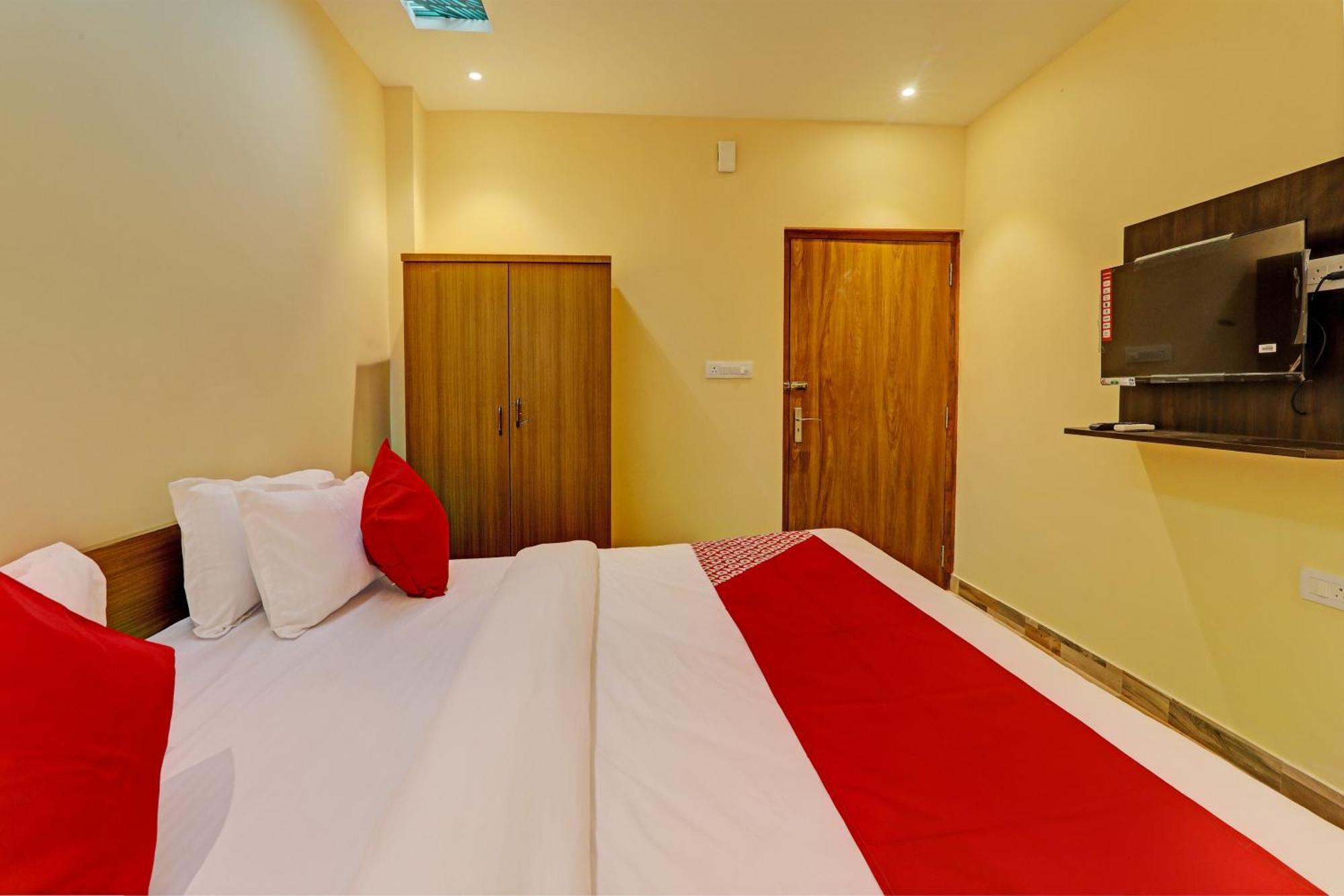 Hotel O Royal Regency Palace Gorakhpur Eksteriør bilde
