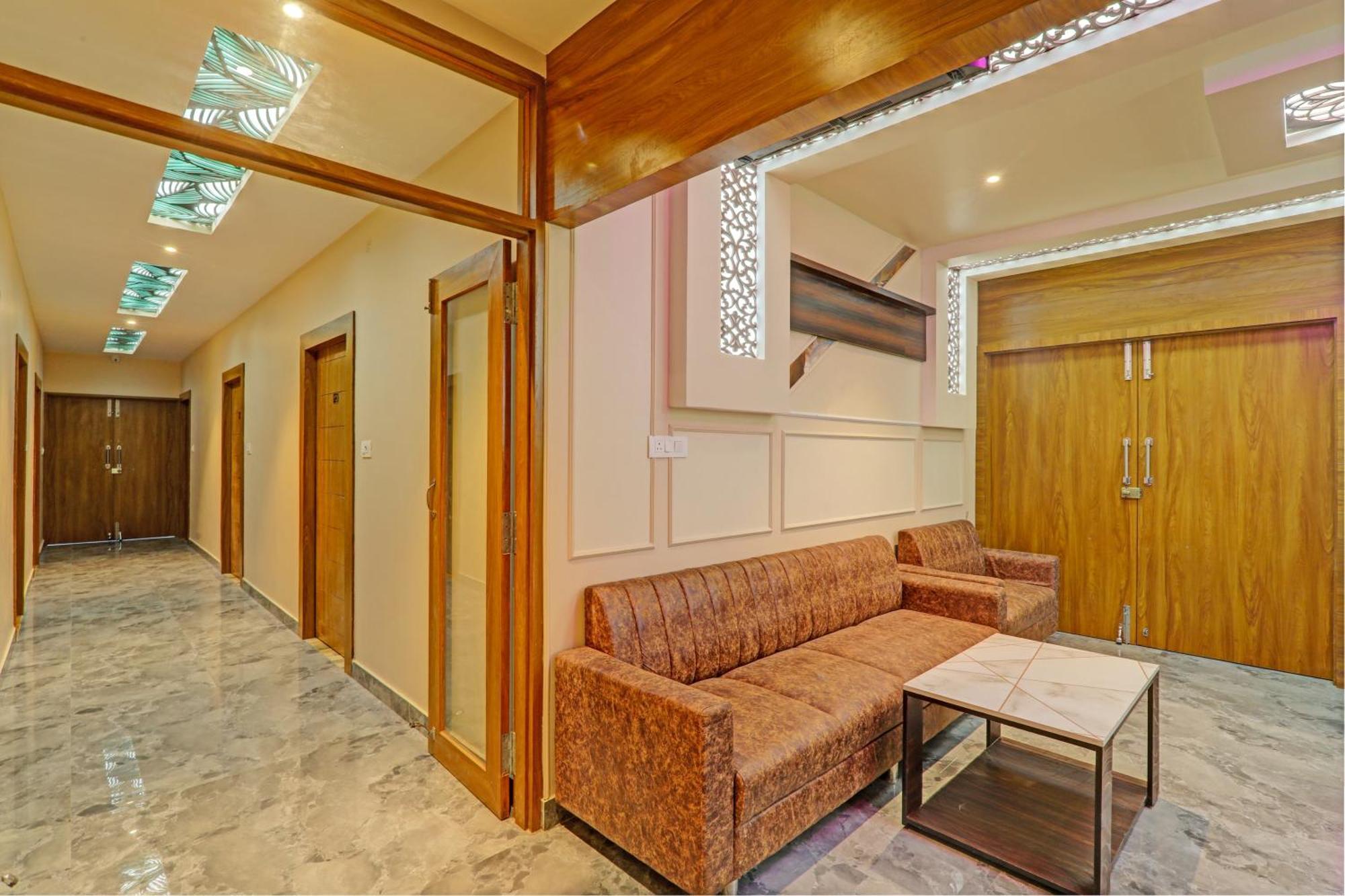 Hotel O Royal Regency Palace Gorakhpur Eksteriør bilde